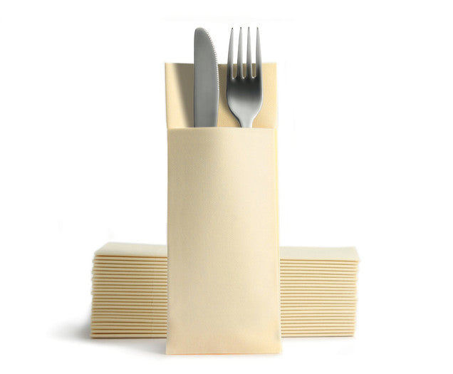 Tovagliolo con Tasca Portaposate in Airlaid – Eleganza e Praticità per la Tavola