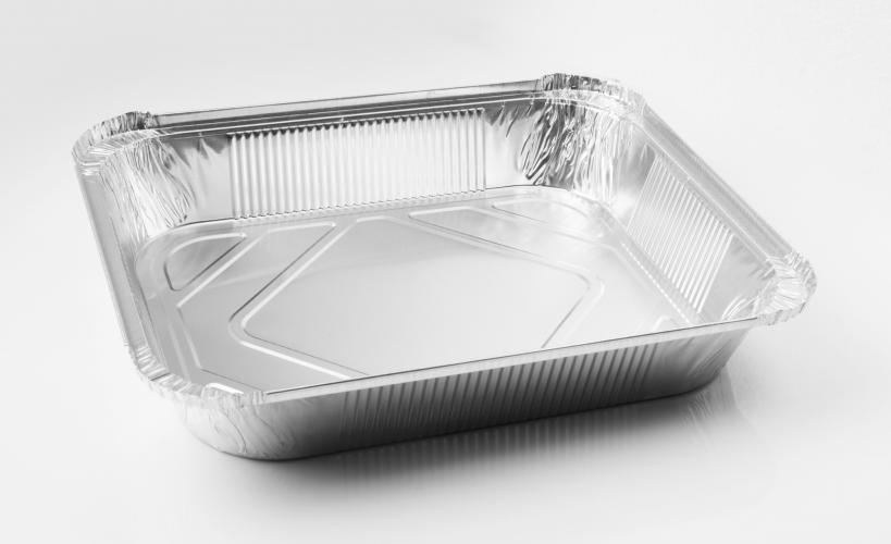 Contenitori Vaschette in Alluminio con Coperchi – Praticità e Conservazione per Uso Alimentare